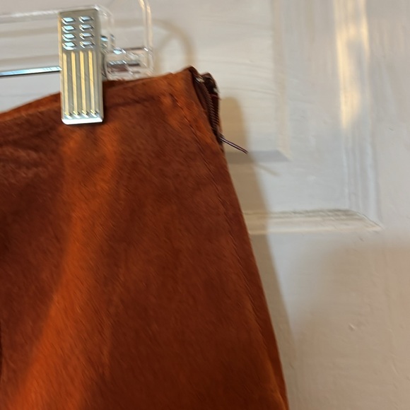 Kathy Ireland Sportswear Genuine Leather Skirt GUC - Picture 3 of 9